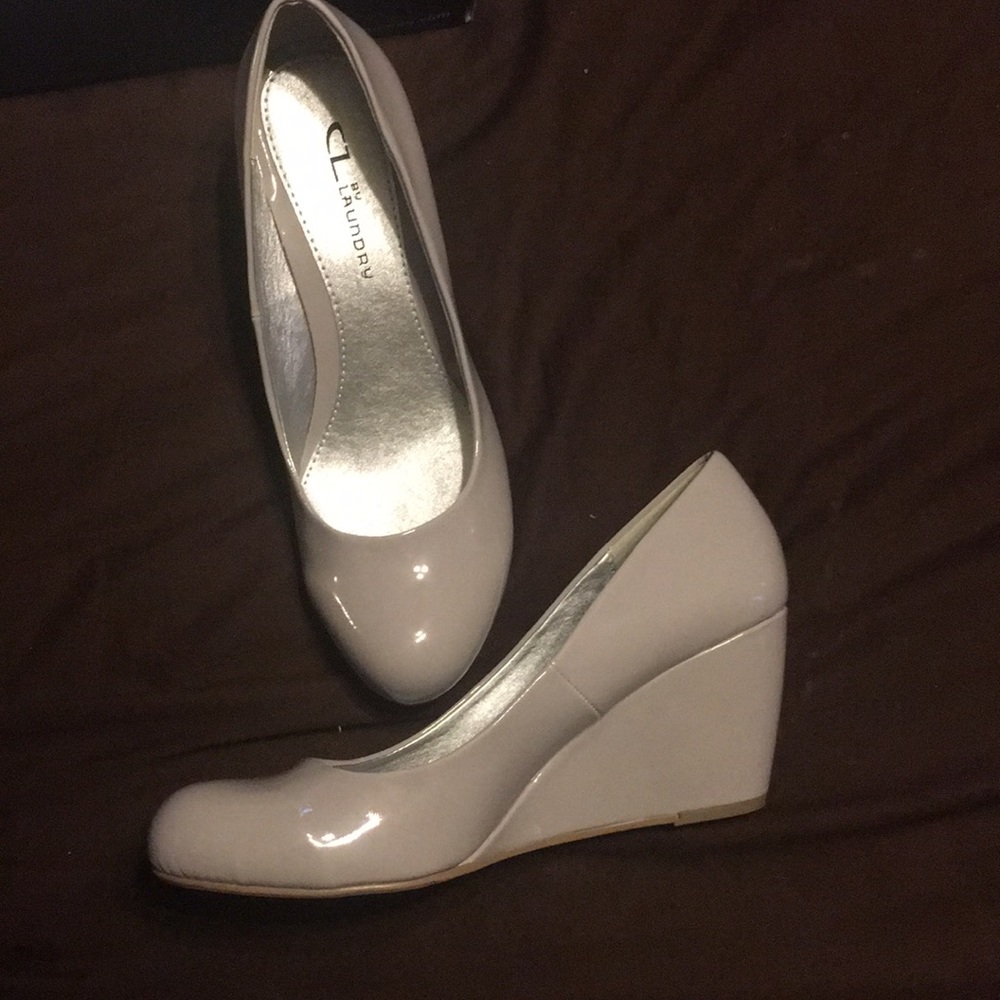Wedge heels